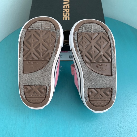 Pink Toddler Converse - Picture 3 of 10